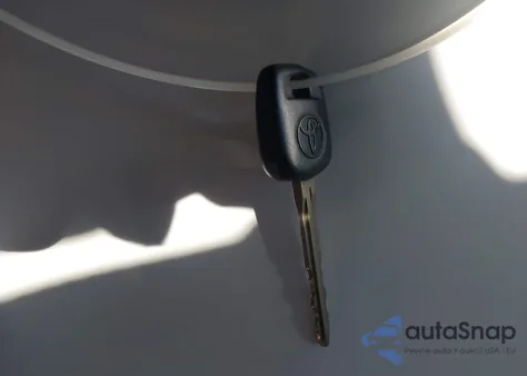 2010 Toyota Tacoma из США, поврежденный, VIN 5TENX4CN6AZ693089